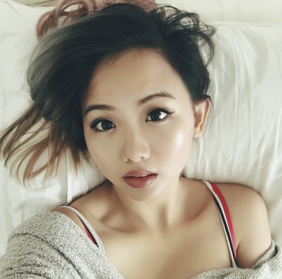 Hot asian Amateur Girl naked sexy Pics